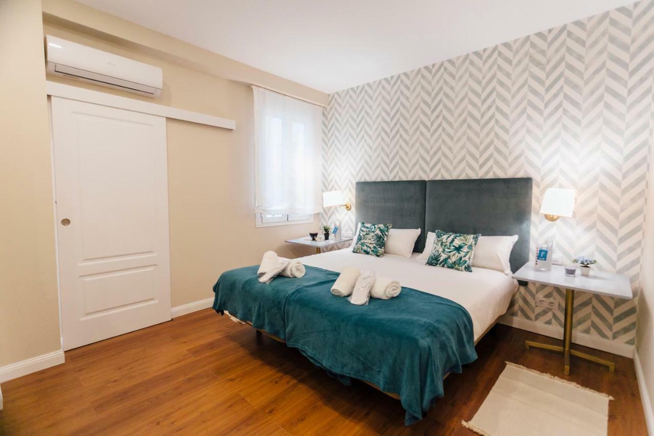 Stylish And Wide- 3Bdr 3Bth- Los Remedios Sevilla Eksteriør billede